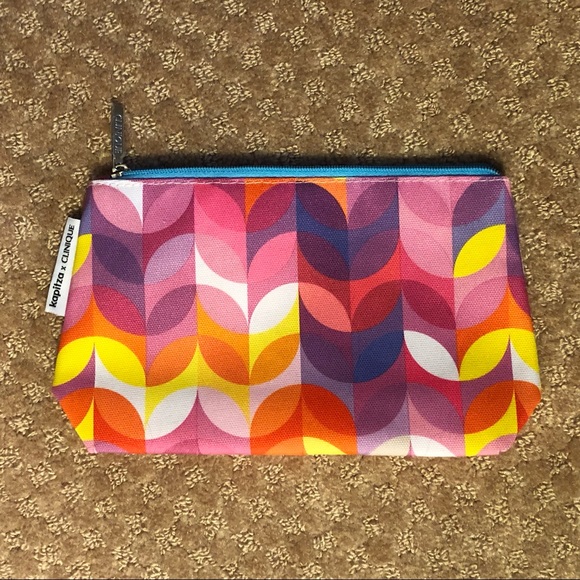 🧚🏽‍♀️3/$15 Clinique Petal Graphic Cosmetic Bag - Picture 1 of 2